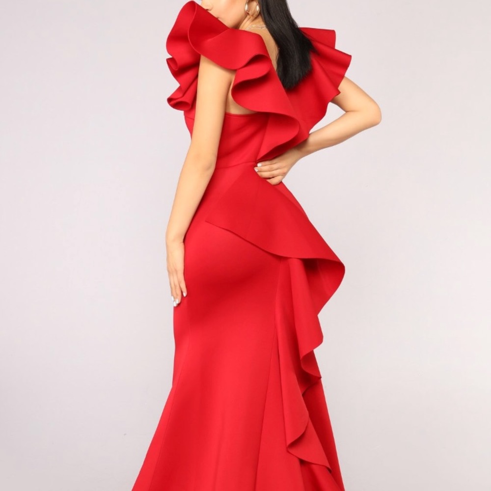 Long red dress